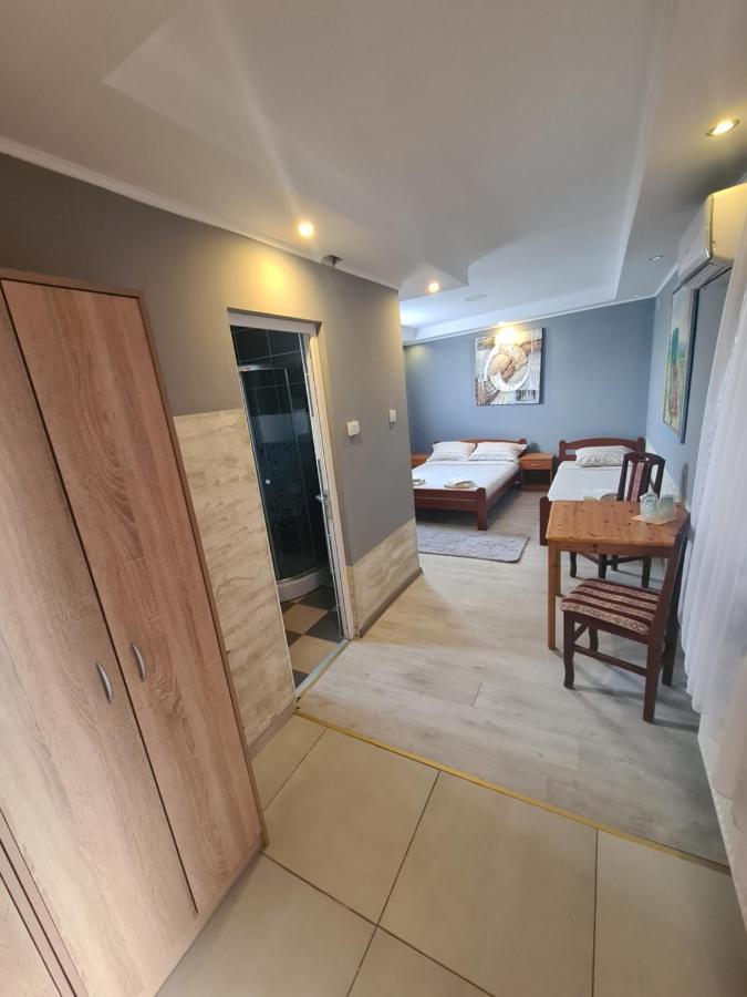 Rooms " Simke " II ซูโบติกา ภายนอก รูปภาพ